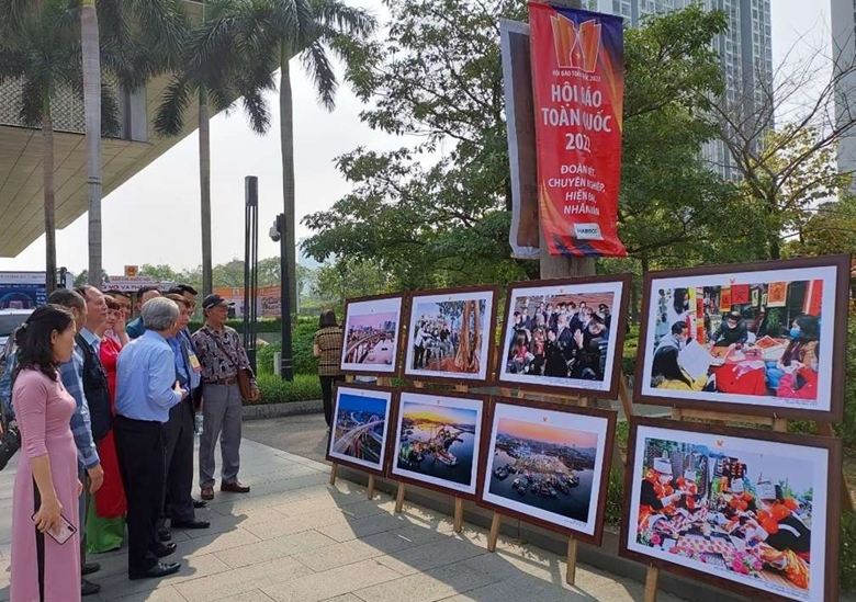L exposition de photos “Les chemins du printemps” capture le souffle de la vie